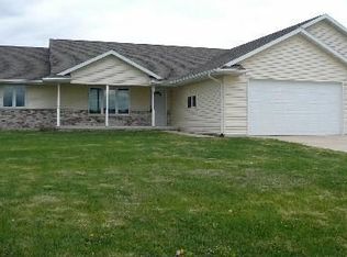 3835 Churchview Ct, Greenleaf, WI 54126