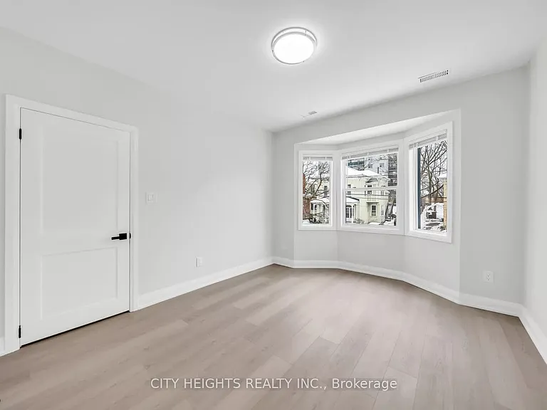 124 Church St #1 — Photo 2