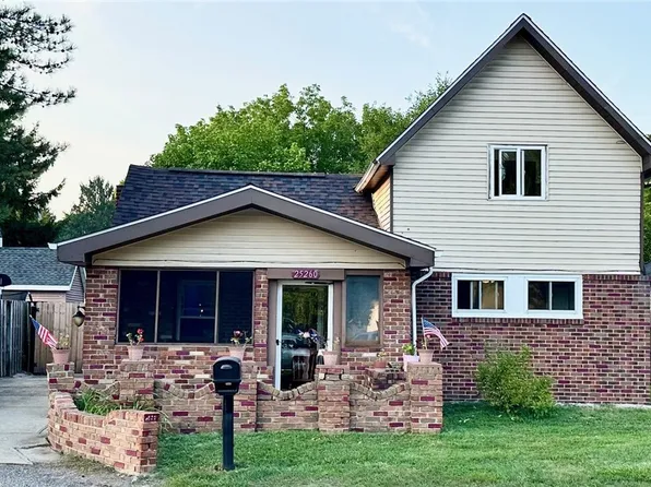 25260 Sprague Rd, Olmsted Falls, OH 44138