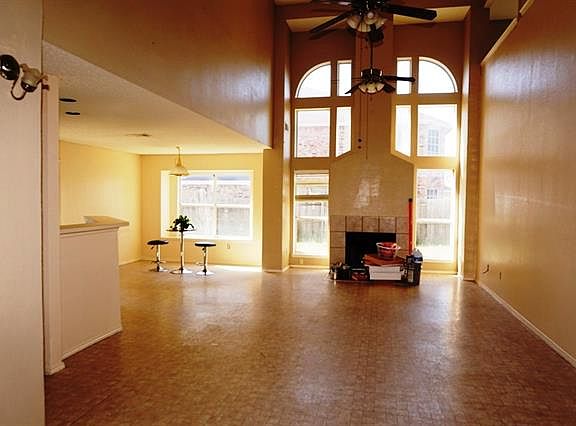 5th image of 220 Tranquility Ln