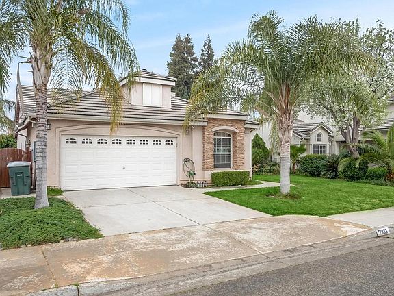 2nd image of 2933 E Palisade Dr