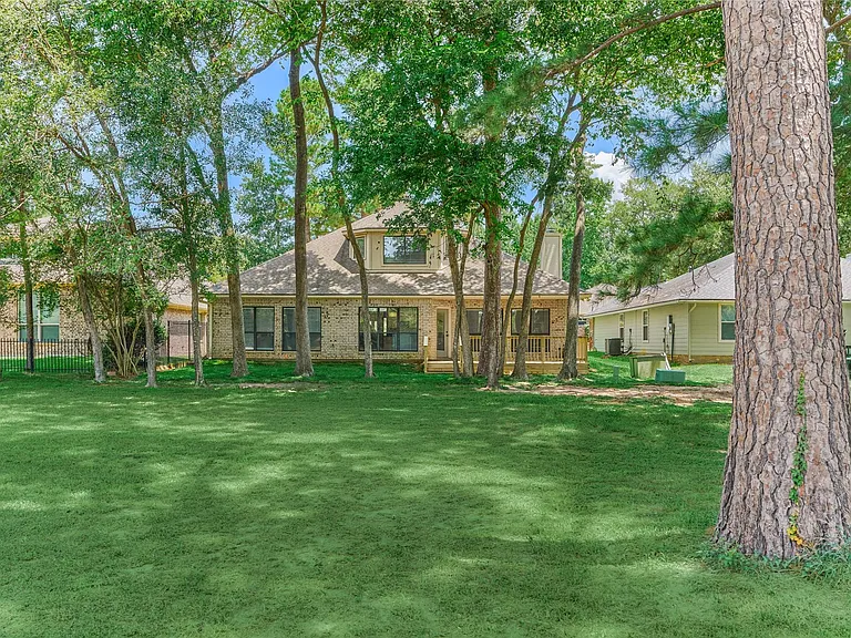13707 Fountainview Dr — Photo 42