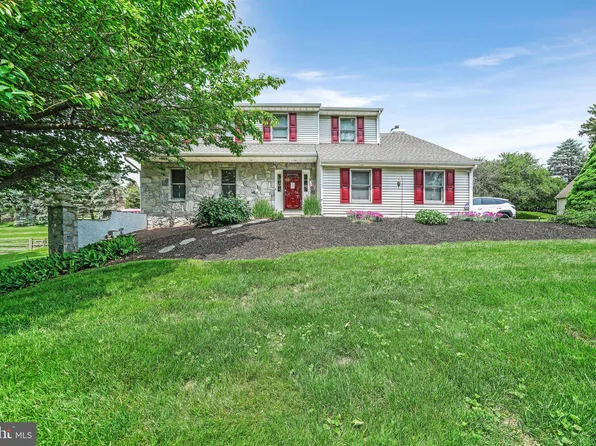 109 Meadowview Ln, Kennett Square, PA 19348
