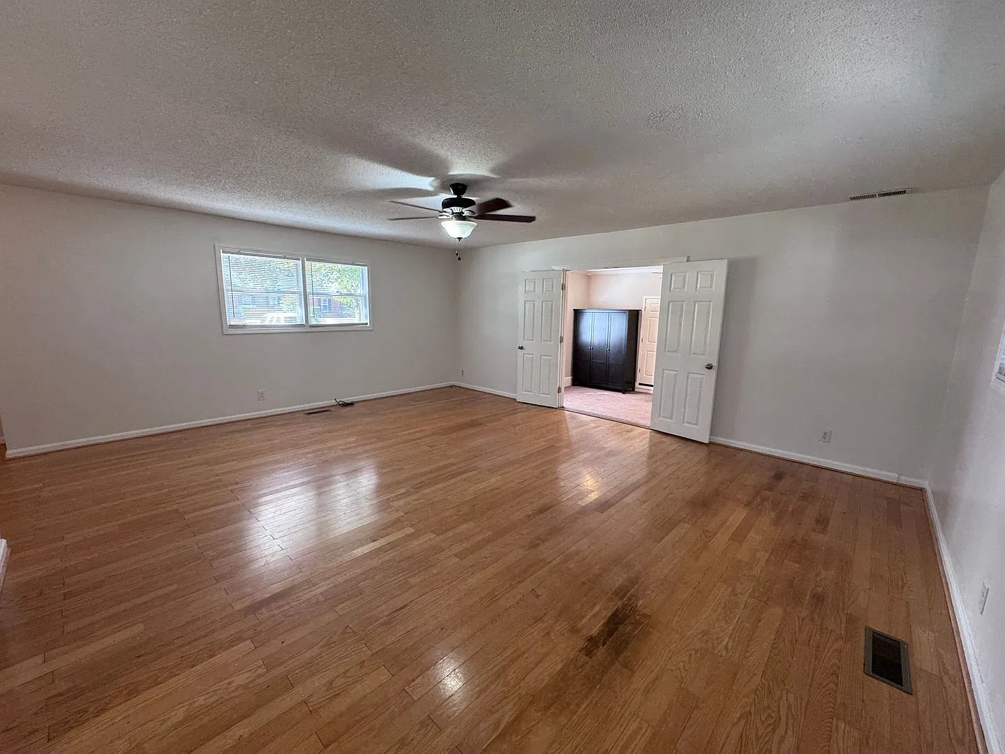 3 bedroom 1 bath house in Calloway County — Photo 4