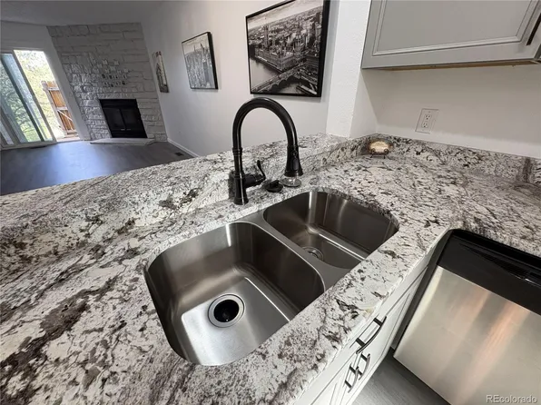 2280 S Jasper Way #B, Aurora, CO 80013
