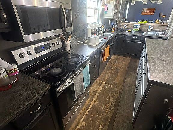 2nd image of 207 Licking Valley Rd