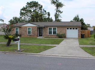 8121 Jeanwood Dr, Jacksonville, FL 32210