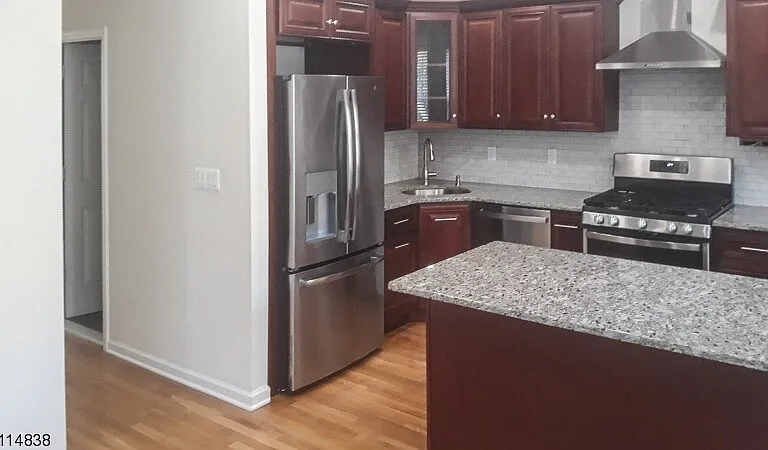 12 Sherman St #1 — Photo 3