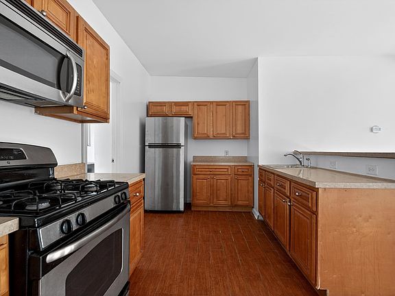 5th image of 359 Palisade Ave APT 2L