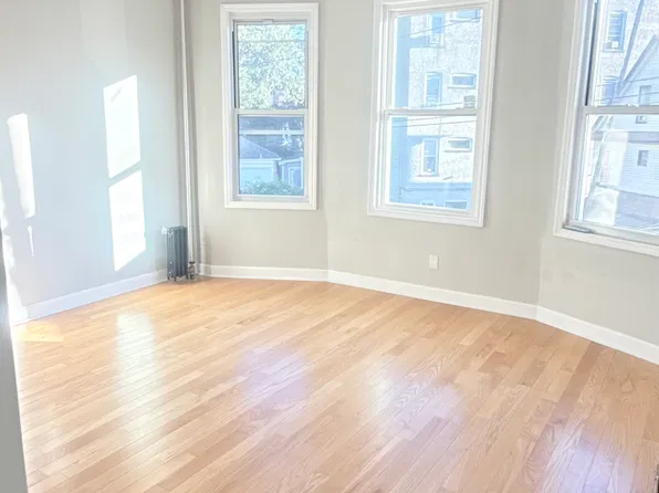 16 Cornell Ave #2F, Yonkers, NY 10705