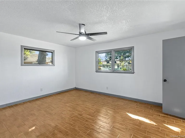 2707 Tupelo St — Photo 13