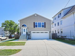 103 Gilbert St, West Haven, CT 06516
