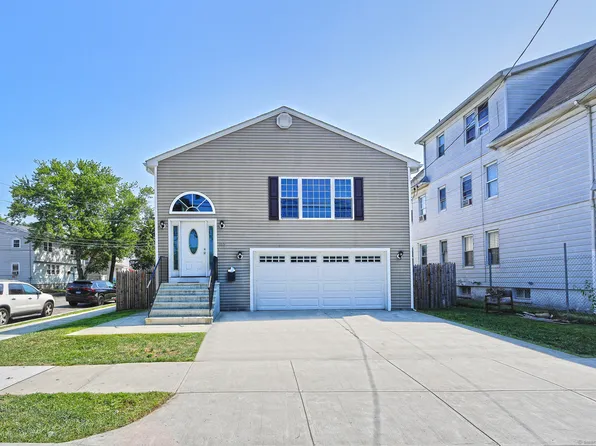 103 Gilbert St, West Haven, CT 06516