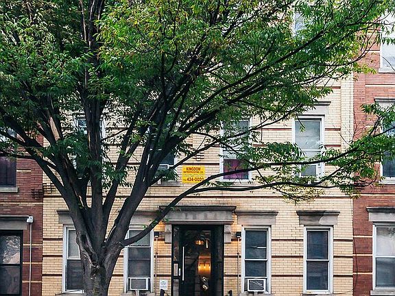 5th image of 1717 Gates Ave APT 3R