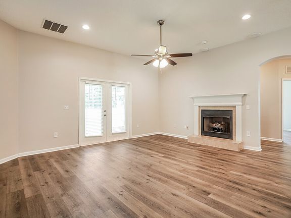 5th image of 3146 Wandering Oaks Dr