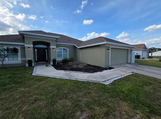 1005 SW Bay State Rd, Port Saint Lucie, FL 34953
