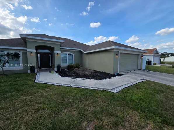 1005 SW Bay State Rd, Port Saint Lucie, FL 34953