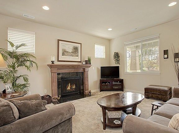 2nd image of 9406 Frontier Ave SE