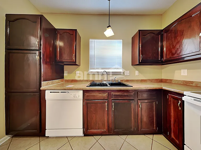 1472 Egret Ln — Photo 4