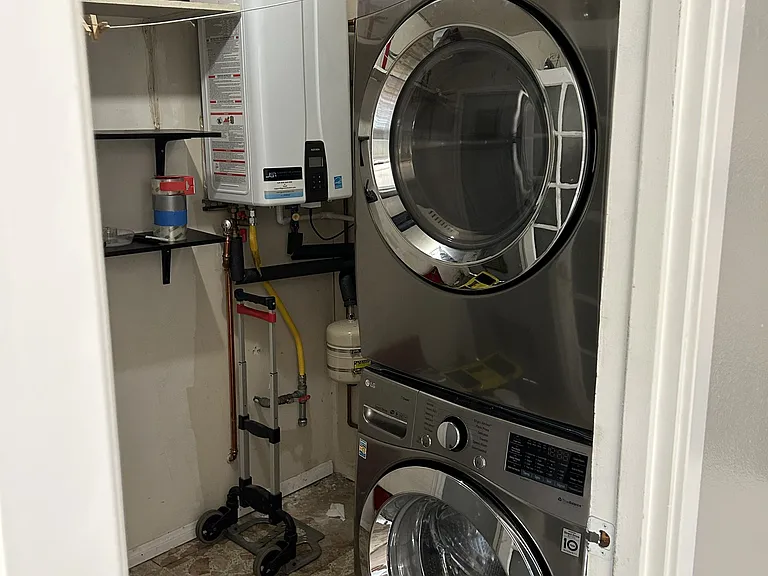 8871 Hillery Dr #8871 — Photo 2