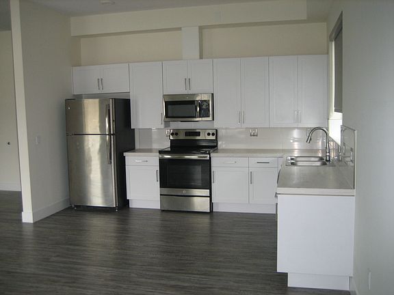 THE KITCHEN