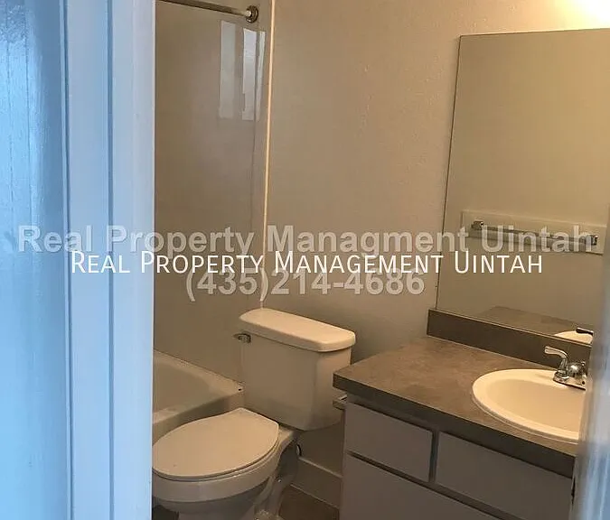 160 W Main St #4 — Photo 5