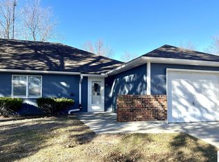 4212 Sycamore Ln, Sedalia, MO 65301