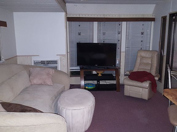 4th image of 17279 San Carlos Blvd