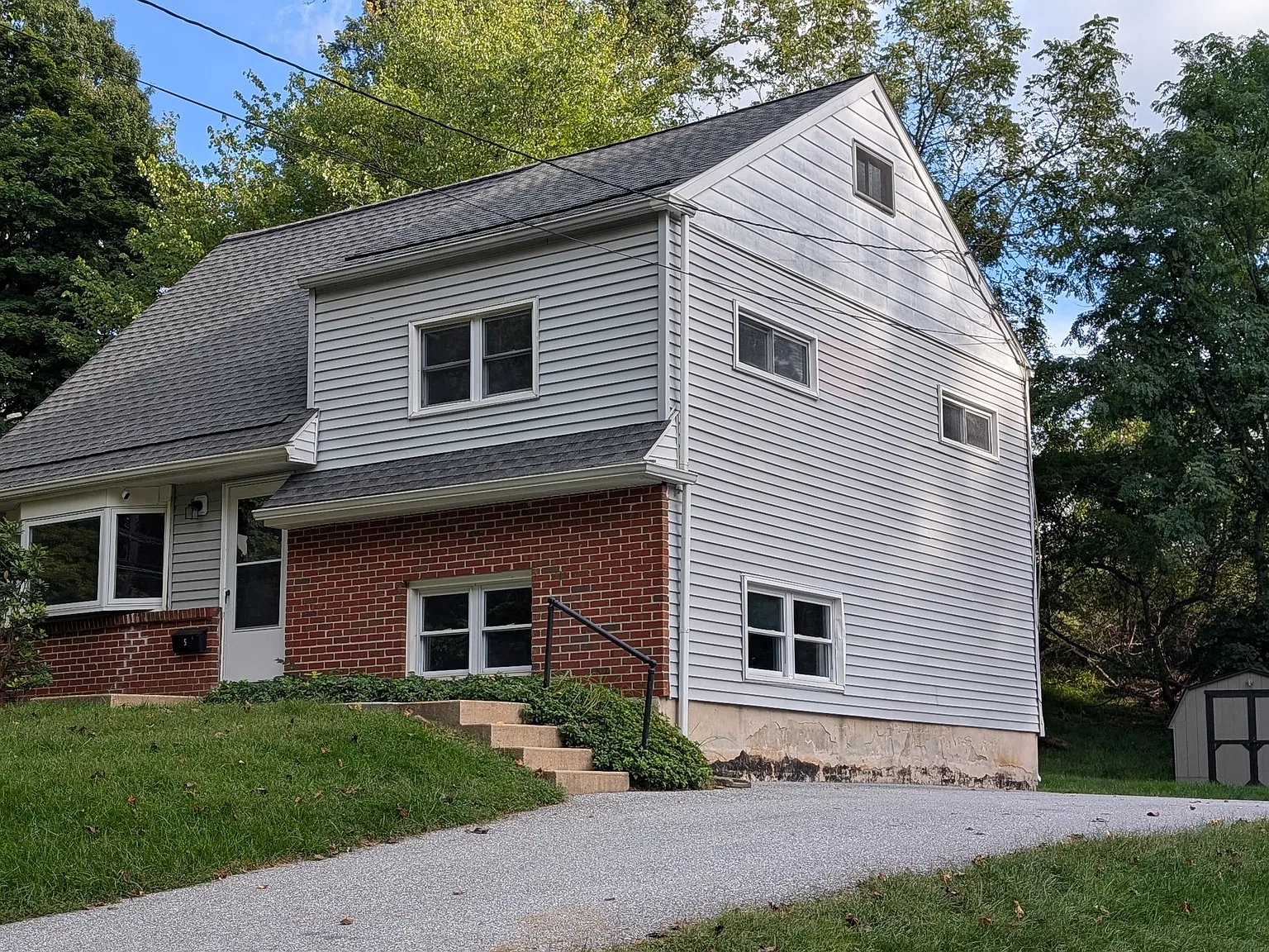 3 bed, 1.5 bath, 1345 sqft, $2,850 — Photo 2