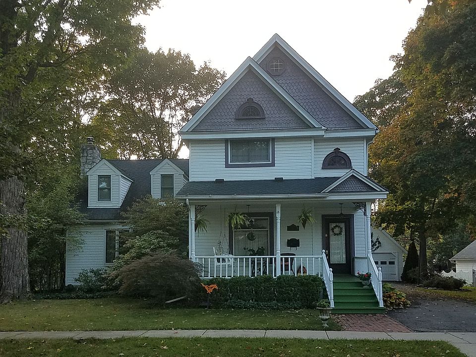 1st image of 519 Horton St