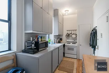 Rented by Bond New York