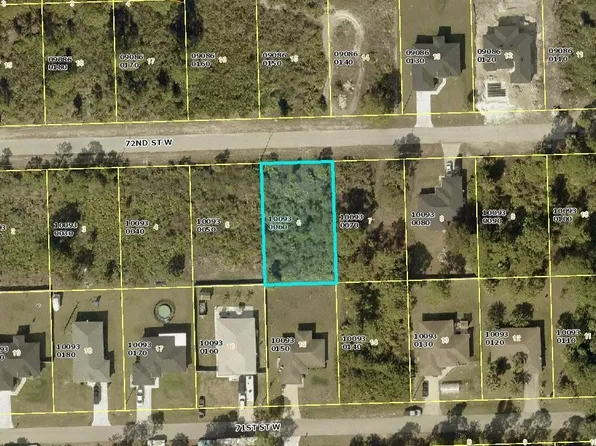 3209 72nd St W, Lehigh Acres, FL 33971