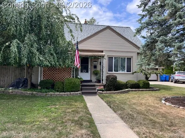 6121 N Gulley Rd, Dearborn Heights, MI 48127
