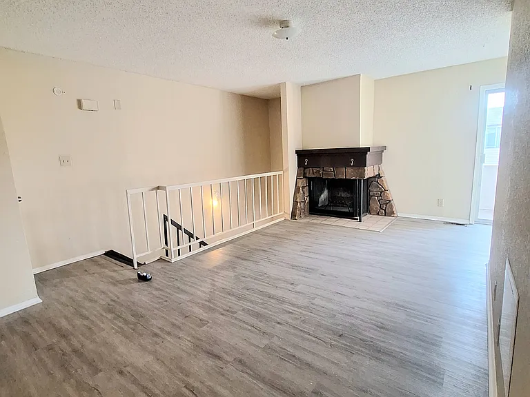 2217 E 66th Pl #910 — Photo 16