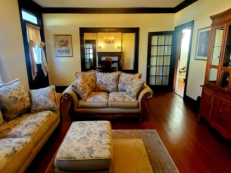 704 N Jefferson St — Photo 18