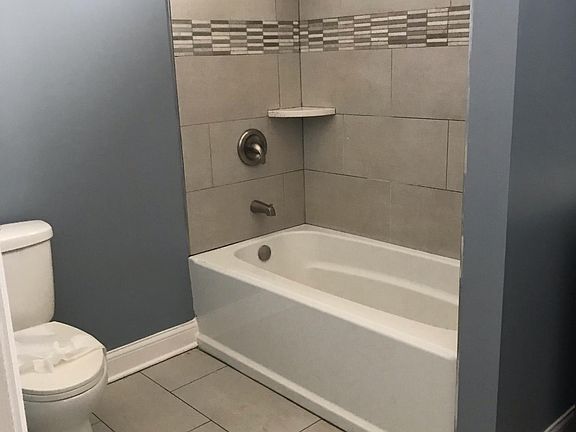 5th image of 4228 W Van Buren St #2