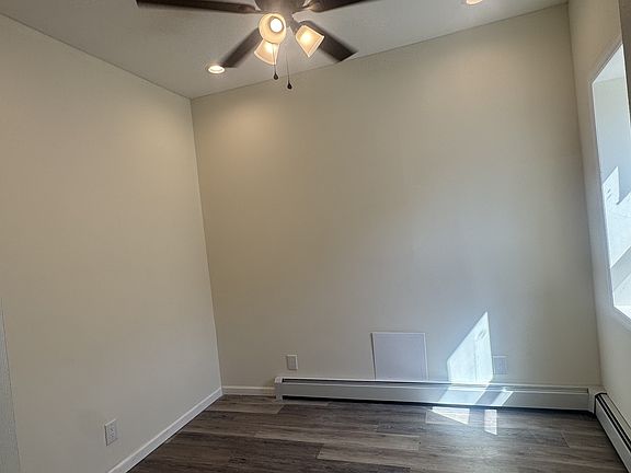 2nd image of 23 Old Lake Rd APT 2