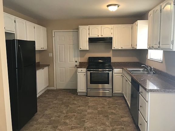 2nd image of 5090 Chipman Dr