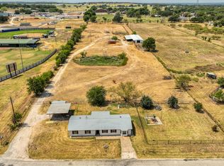 704 Lee Ln, Weatherford, TX 76087