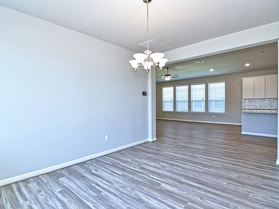 4th image of 13103 Maridell Park