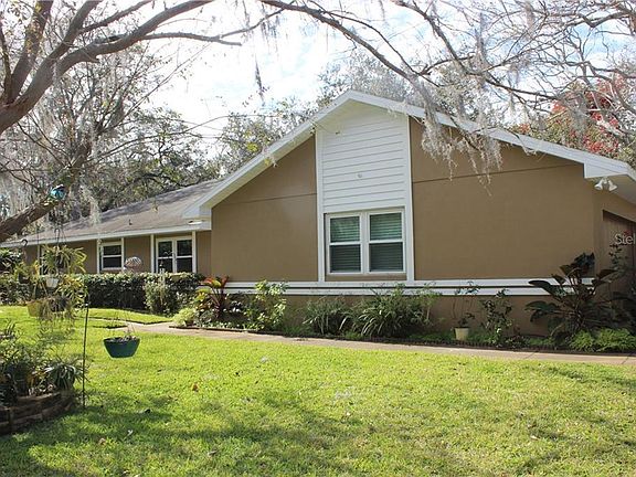 2nd image of 11304 Carrollwood West Pl