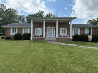 214 Flat Top Rd, Shady Spring, WV 25918