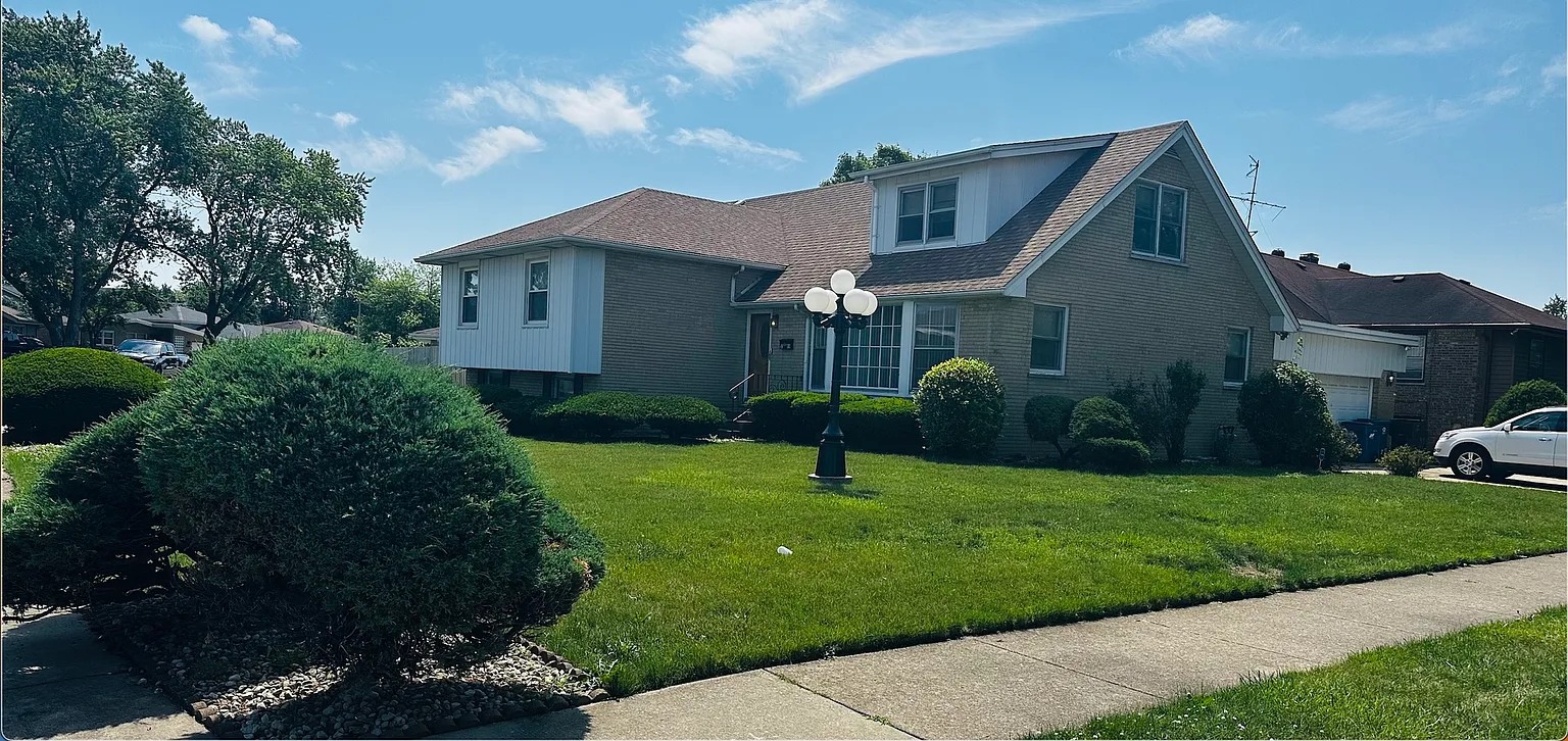 1209 Prince Dr photo 1