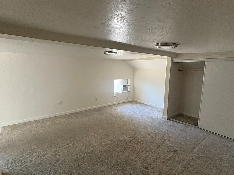 1638 Bay Rd #4 — Photo 9