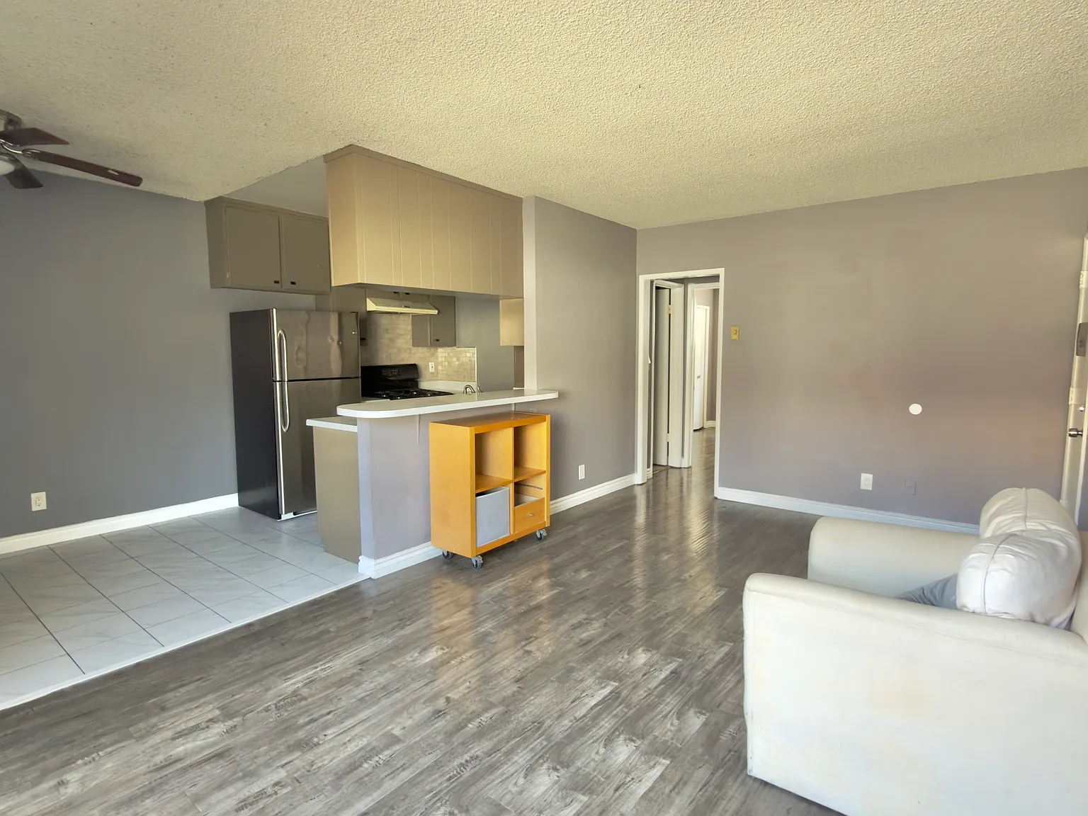 1 bed, 800 sqft, $1,999 — Photo 1