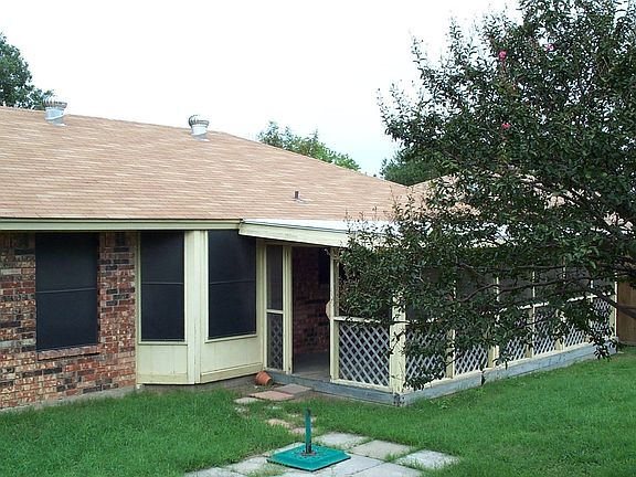 4th image of 106 Black Forest Dr