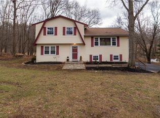 60 Hill Rd, Middletown, NY 10941