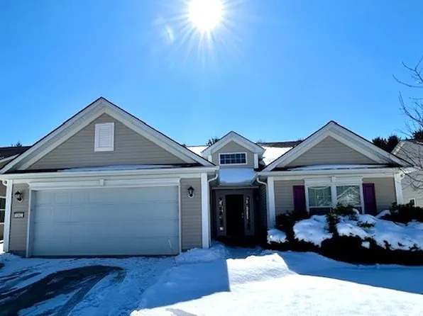 5302 Spruce Pointe Ln, Brunswick, OH 44212