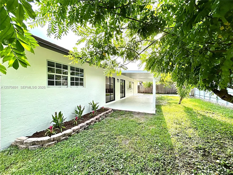 13971 SW 112th St — Photo 32