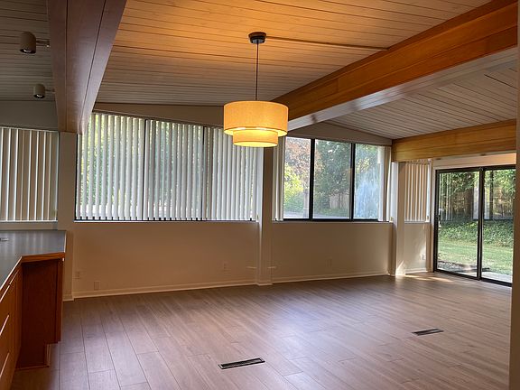 5th image of 1500 Blythe Ct NW
